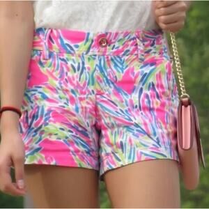 Lilly Pulitzer Callahan Shorts in "Palm Reader" Colorful Print Size 2